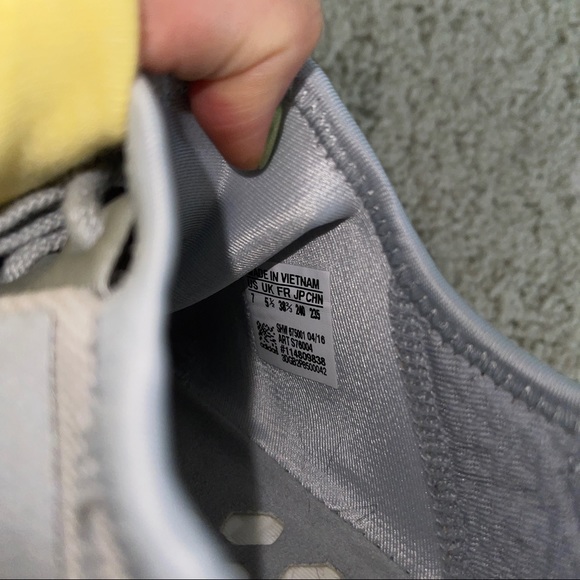 Adidas NMD R1 7 - Picture 5 of 5